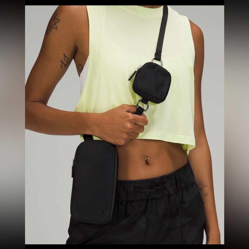 Lululemon modular crossbody bag